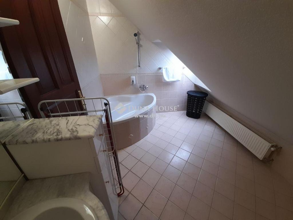 Апартаменти Lujza Apartman Goedoello Екстер'єр фото